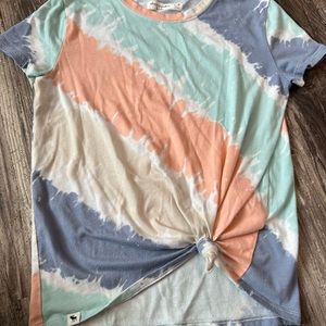 Twist knot tee, tie dye in color.